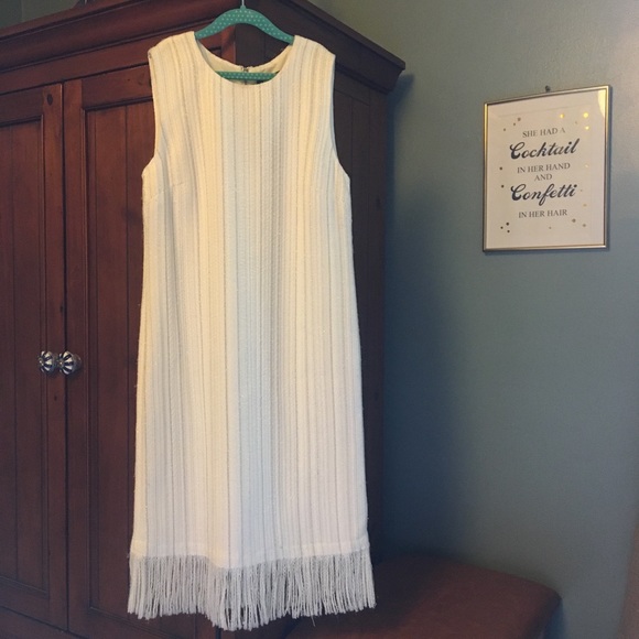 Karl Lagerfeld Ivy shift with fringe edge size 2 - Picture 3 of 8